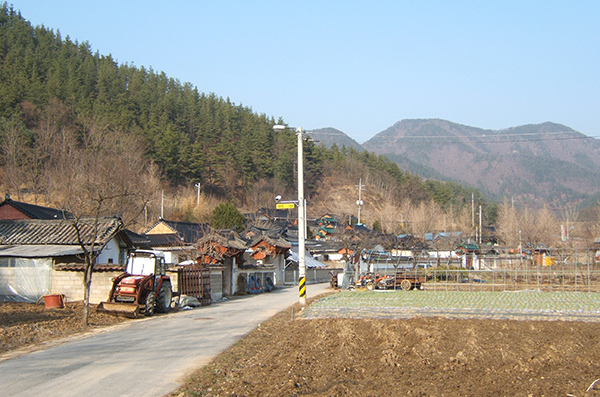 장안면 장재리 한옥마을.