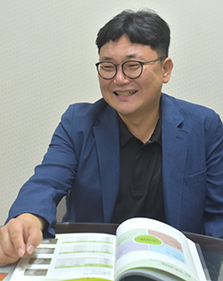 친환경적인 미래를 개척하고 있는 소중한 기업 ㈜켐스틸글로벌 김창욱 대표.