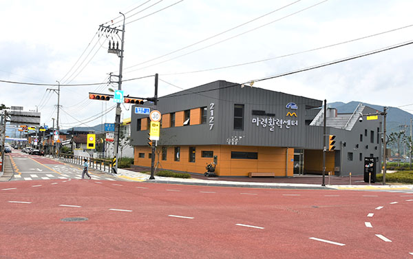 마령활력센터가 코로나19가 진정되어 활력을 뿜어낼 때를 기다리고 있다.
