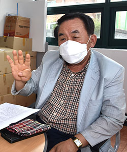 이상문 진안읍농촌중심지활성화사업 추진위원장이 경과를 설명하고 있다.