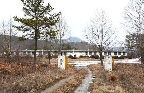 산대리 산대초등학교 교사 전경.