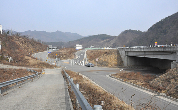 절터가 자리했던 절터거리.