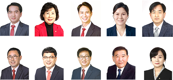 왼쪽 상단부터 최재형, 박경숙, 윤대성, 김도화, 이경노, 김응철, 성제홍, 최부림, 윤석영, 장은영 당선인.