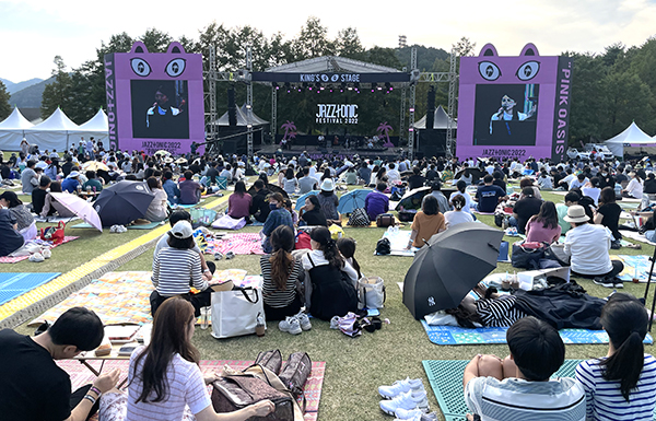 재즈토닉페스티벌이 열리고 있는 청남대. /제공 충북도