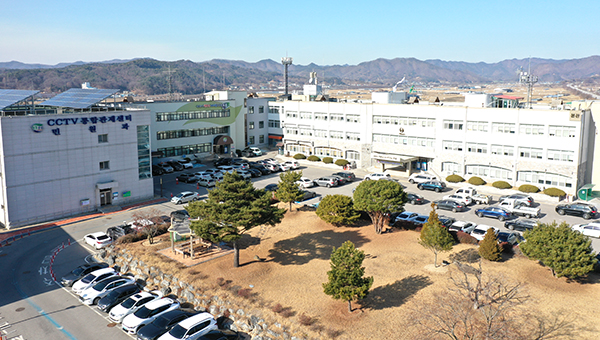 보은군 내년 본예산이 올해보다 5.69%가 증액된 5109억 원으로 최종 확정됐다. 사진은 보은군청 전경. /제공 보은군