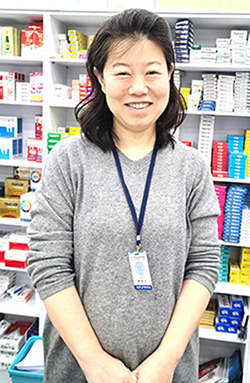 이화약국 백현진 약사.