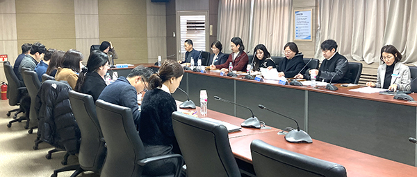 보은군 청년위원회 회의 모습.