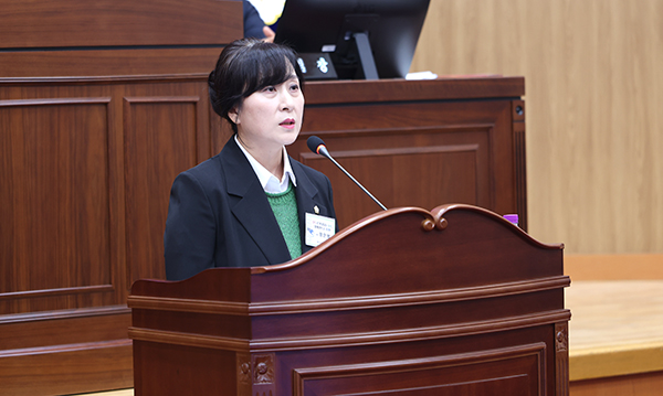 지난 22일 보은군의회 본회의장에서 5분 자유발언을 하는 장은영 의원.