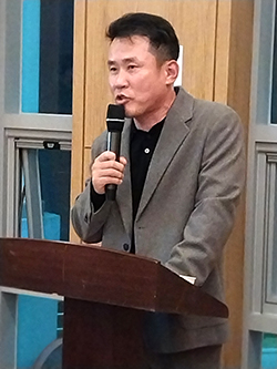 이종환 보은골프협회장이 인사말을 하고 있다. 