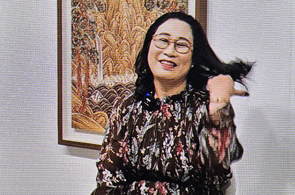 전통민화 국가 명장에 선정된 백연 김정효 선생.