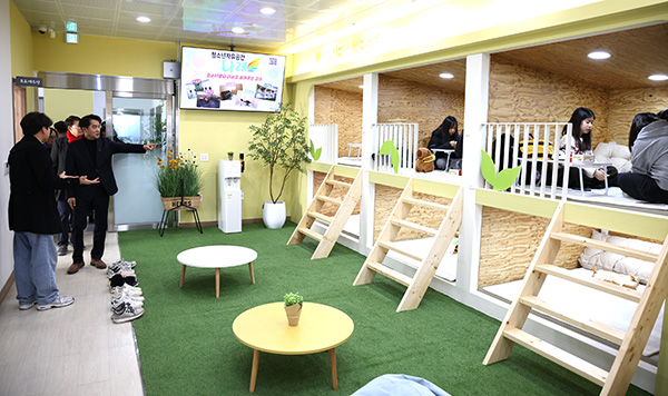 청소년들이 자유롭게 모여 꿈과 재능을 키울 수 있는 청소년들의 전용 공간 ‘나래’가 지난 9일 문을 열었다. /제공 보은군